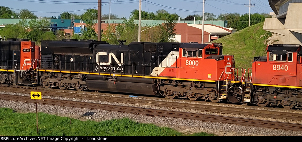 CN 8000